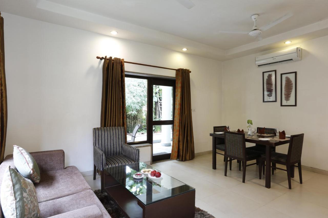 The Riverview Retreat Corbett By Leisure Hotels Garjia Exterior photo